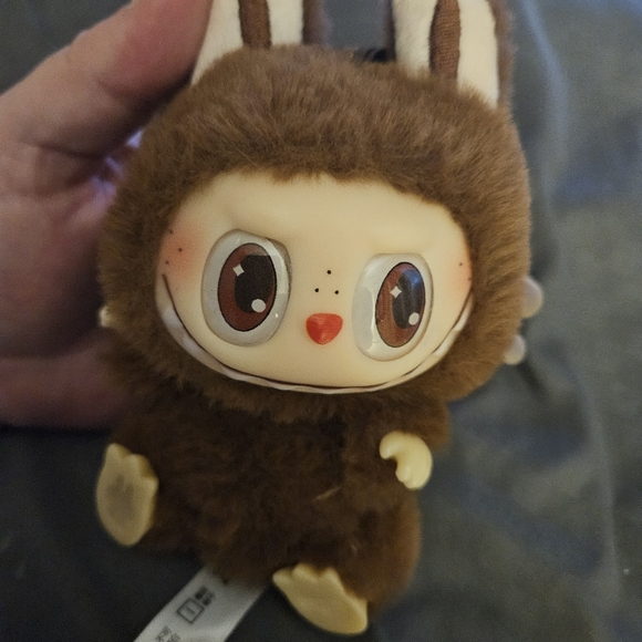 Labubu - Picture 2 of 3